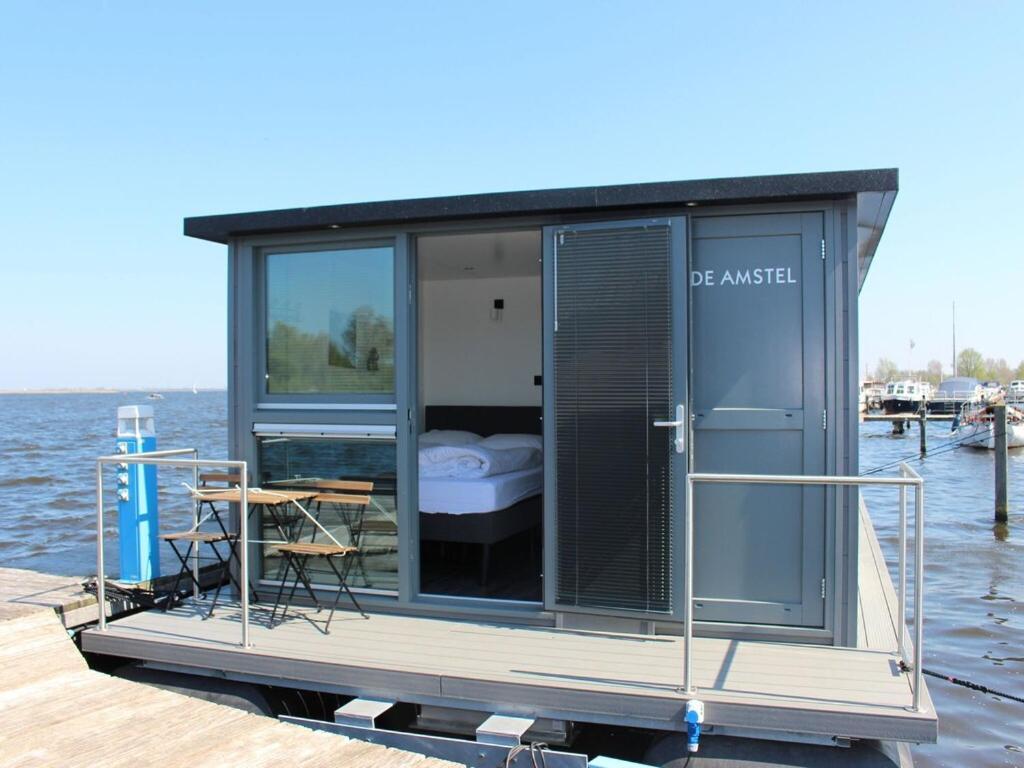 Modern Houseboat With Air Conditioning Located In Marina Uitgeest エクステリア 写真